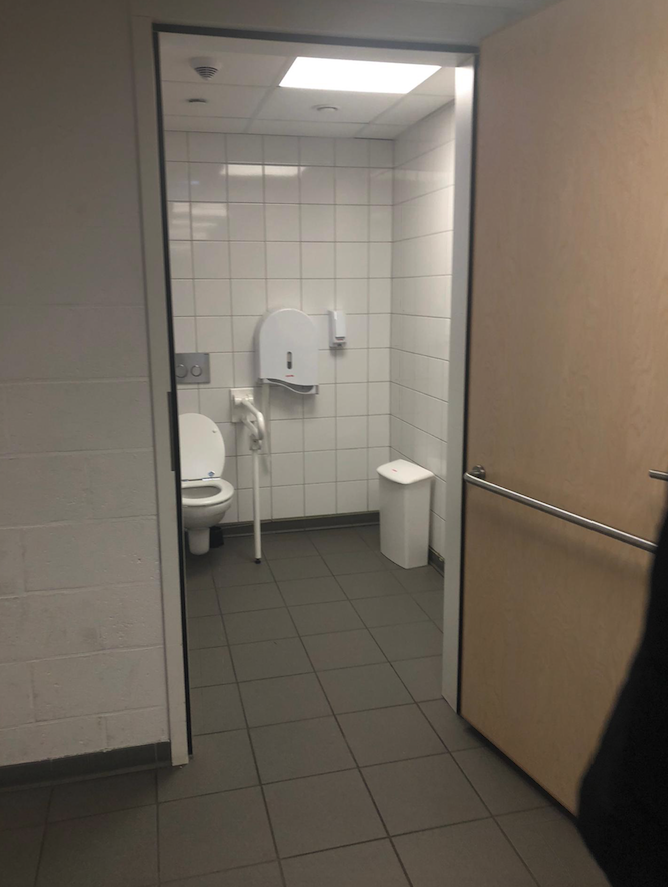 Toilette PMR - IKEA - Mons - 4