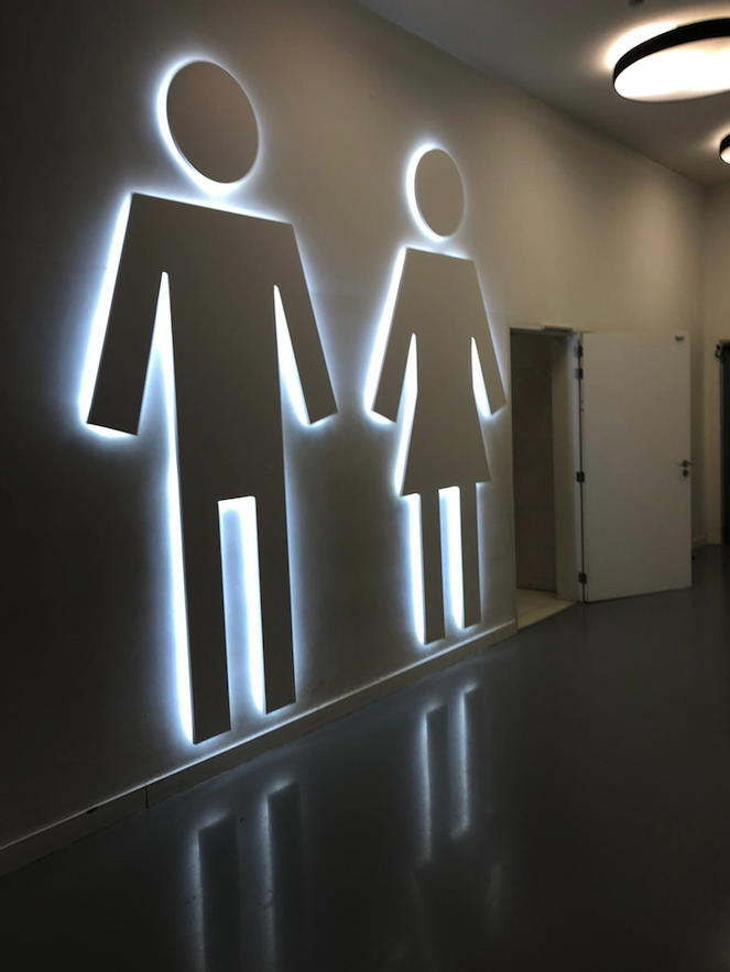  Toilettes adaptées du centre commercial Les Grands Prés  - 3