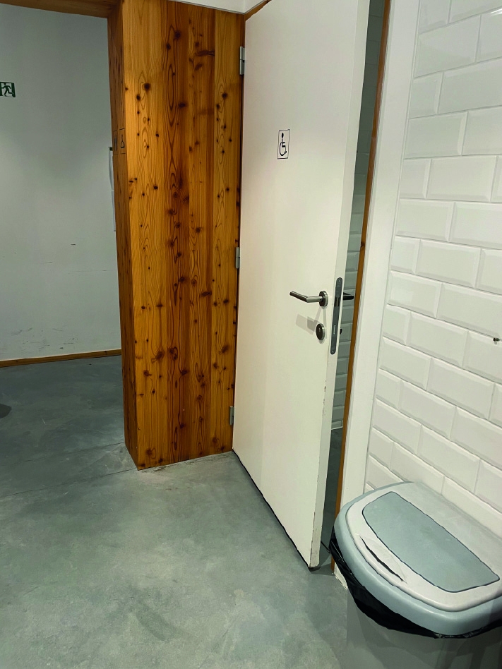 Toilette PMR - Centre Kinos - 2