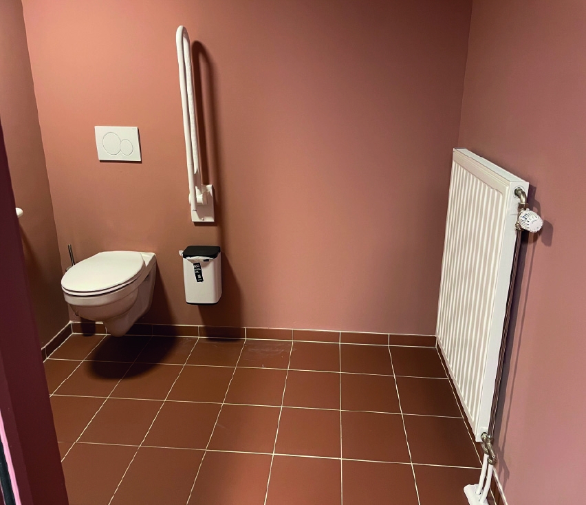 Toilette PMR - Théâtre Jean Vilar - 4