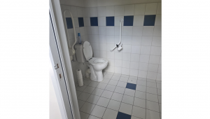 Toilette PMR - Administration communale Burdinne