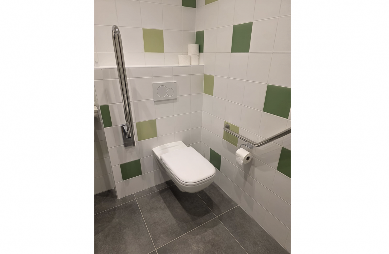 Toilette PMR - Administration communale de Ramillies - 1