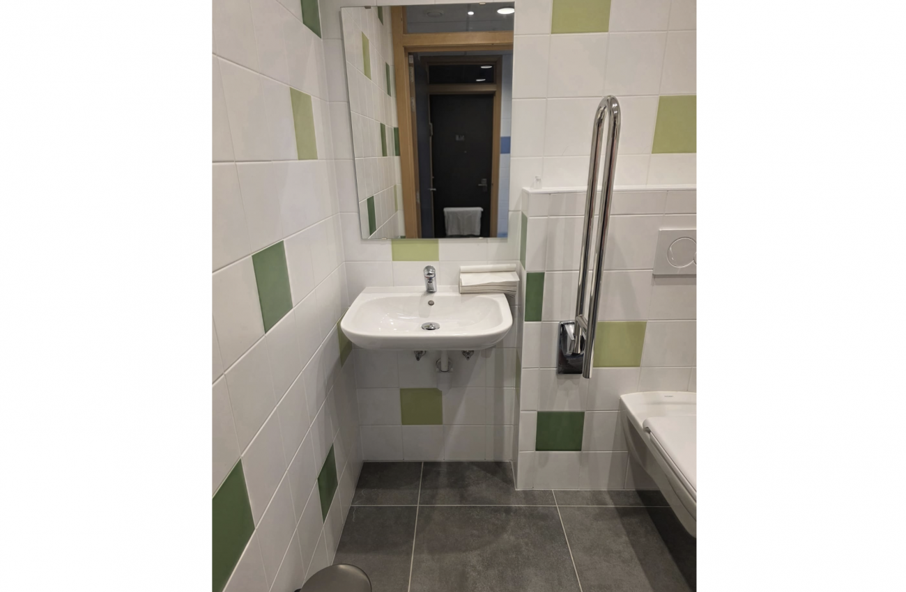 Toilette PMR - Administration communale de Ramillies - 2
