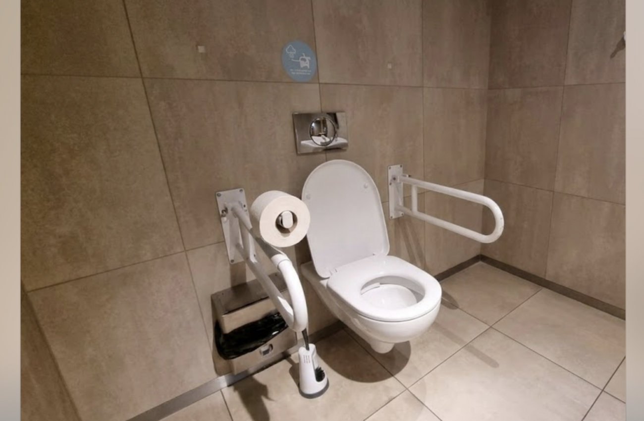 Toilette PMR - Shopping Belle-Île Liège - 1
