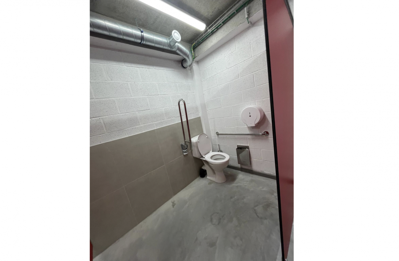 Toilette PMR - Belfius Hockey Arena - 1