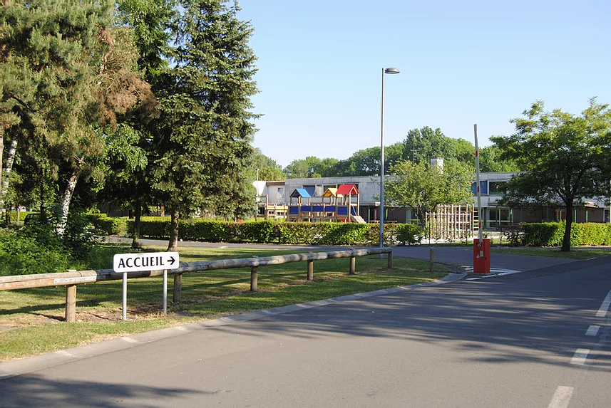 Centre provincial d'enseignement spécialisé à Ghlin - 1