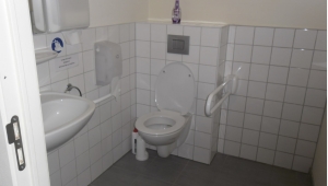 Toilettes PMR - Relais du Terroir 
