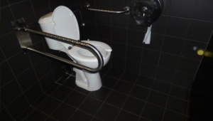 Toilettes PMR - Cinéma La Sauvenière 
