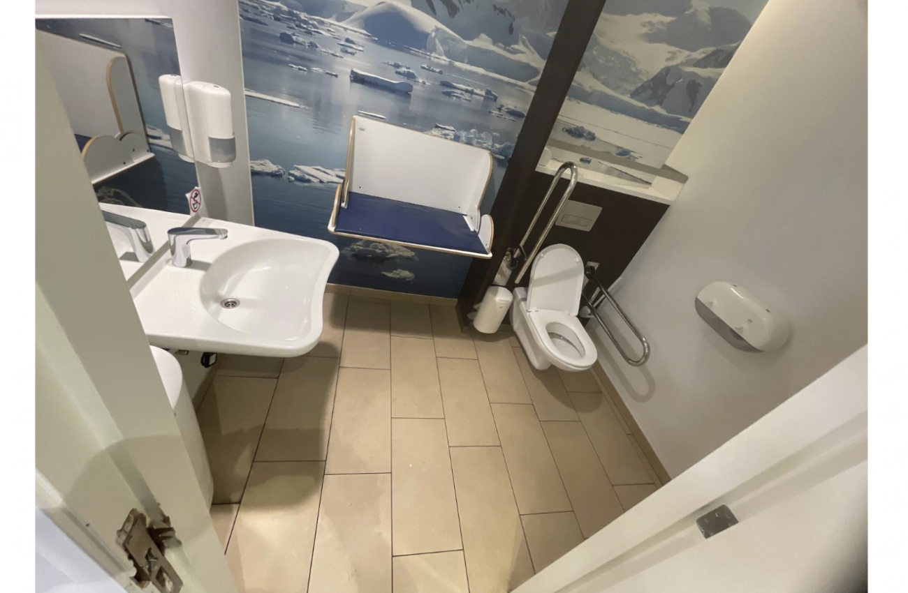 Toilette PMR - TotalEnergies - NIVELLES - DIR MONS/PARIS E19 - 1