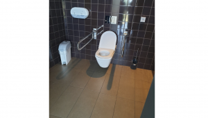 Toilette PMR - Q8 Verlaine vers Liège