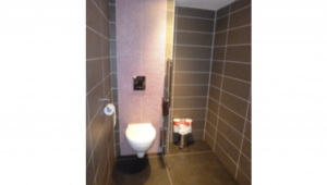 Toilette PMR de l'espace Chimay